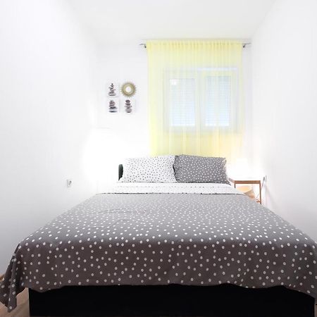 Apartman Don Pag Town Exterior photo